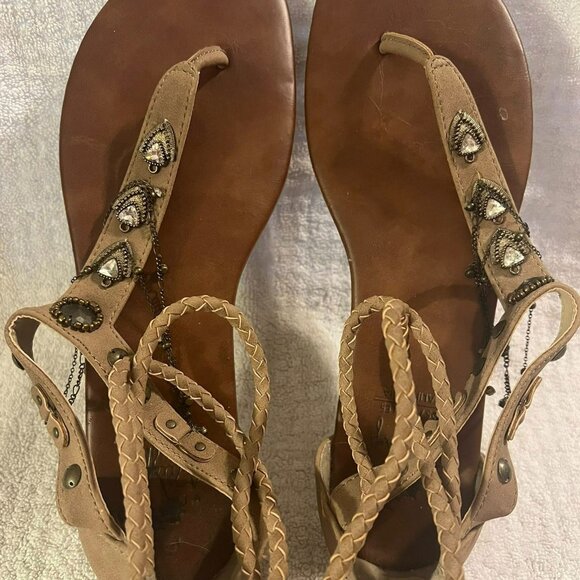 Size 11 - Jellypop - Tan Gladiator-like Sandals - Picture 1 of 8